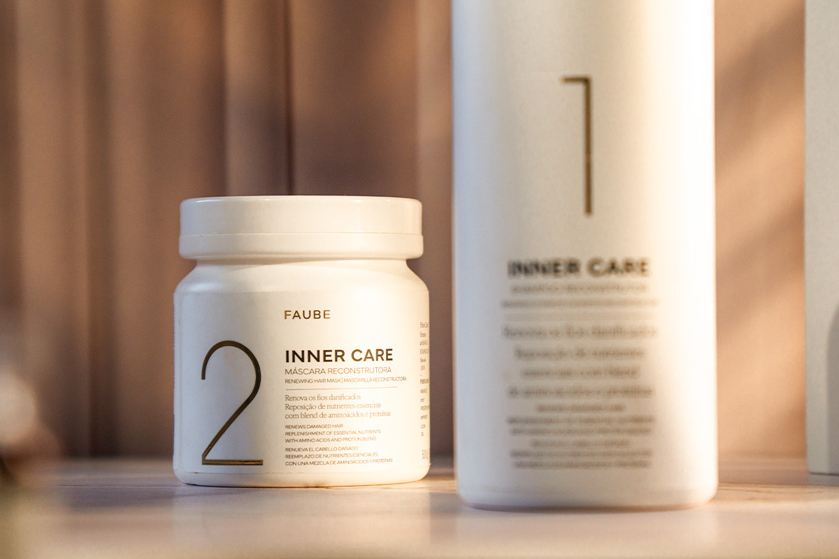 Cabelo elástico: como recuperar fios danificados por química